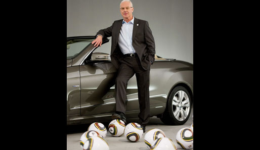Beckenbauer fühlt sich schon seit 1972 mit der Marke verbunden. Anders Sundt Jensen, Leiter Markenkommunikation Mercedes-Benz Cars, zeigte sich hoch erfreut...