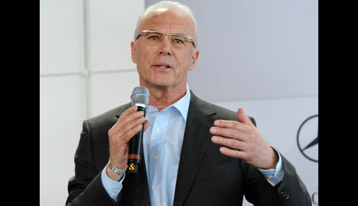 Franz Beckenbauer wird Mercedes-Benz-Repräsentant