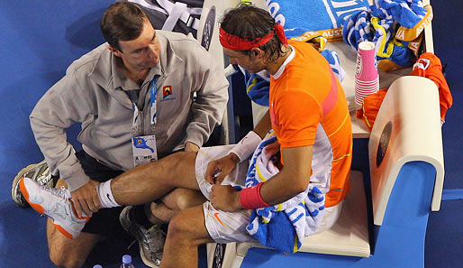 Apropos Verletzungsprobleme: Rafael Nadal musste sein Viertelfinale gegen Andy Murray wegen Kniebeschwerden aufgeben