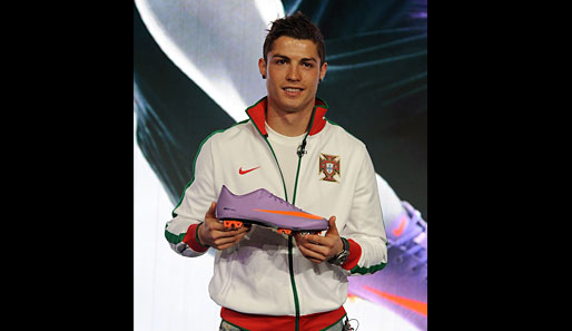 In Zusammenarbeit mit Nike hat Cristiano Ronaldo seinen Fußballschuh für die WM 2010 in Südafrika vorgestellt