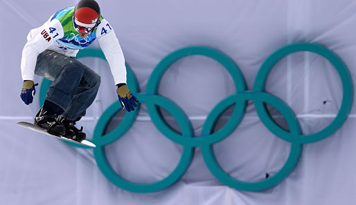 Beim Snowboard-Cross schnappte Seth Wescott (USA) dem Kanadier Mike Robertson und dem Franzosen Tony Ramoin die Goldmedaille weg
