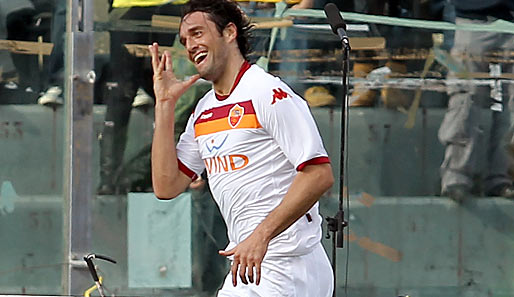Und er schraubt wieder - im Spiel des AS Rom beim AS Livorno traf Luca Toni zum zwischenzeitlichen 2:1 für die Roma
