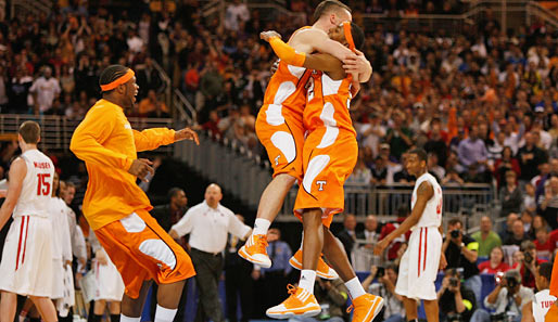 Die Tennessee Volunteers zogen durch einen Sieg über Ohio State erstmals ins Viertelfinale der US-College-Basketball-Meisterschaft ein