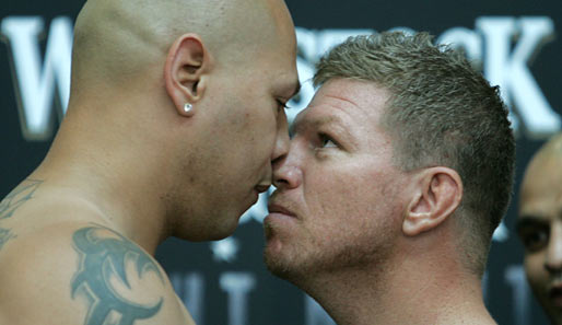 Israel Garcia (l.) und Brett Smith boxen im Vorfeld des David-Tua-Fights am Mittwoch in Auckland. Ob sie sich gut riechen können?