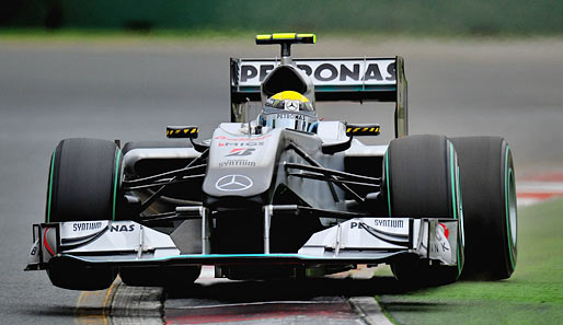 Nico Rosberg räuberte auch bei jeder Gelegenheit über die Randsteine. Es gab keine Tausendstel zu verschenken
