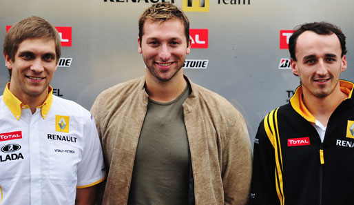 Er weiß, wie das mit dem Siegen funktioniert: Ex-Weltklasse-Schwimmer Ian Thorpe besucht die Renault-Box
