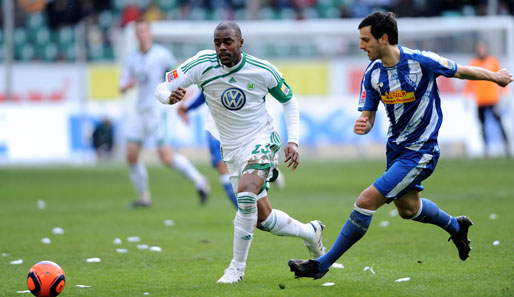 Grafite (l.) ging beim 4:1 der Wolfsburger gegen den VfL Bochum leer aus. Die Sturm-Kollegen Dzeko und Martins sprangen dafür in die Bresche