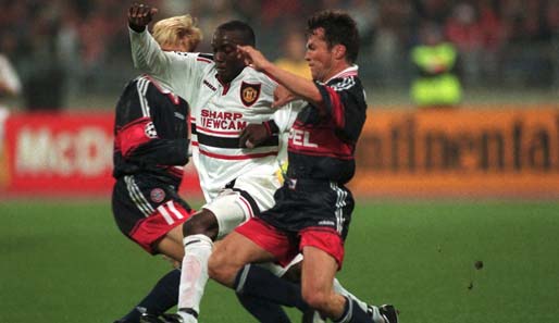 Unglaublich, aber wahr. Bayern München und Manchester United trafen in ihrer langen Geschichte in der CL-Gruppenphase 1998 zum ersten Mal aufeinander