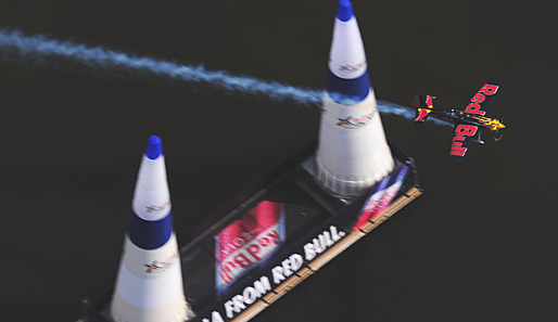 Kirby Chambliss während der Qualifying Session beim Red Bull Air Race in Perth