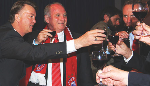 Nach der souveränen Leistung der Mannschaft darf auf die erste Finalteilnahme seit 2001 auch mit einem Glas Wein angestoßen werden