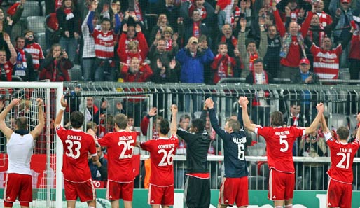 Ende gut - Alles gut. Letztendlich freuten sich die Bayern über einen hochverdienten Sieg und eine gute Ausgangsposition für das Rückspiel in Lyon