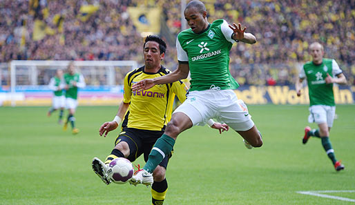 Borussia Dortmund - Werder Bremen 2:1: Argentinien gegen Brasilien - Barrios (l.) im Duell mit Naldo