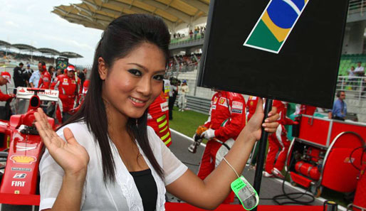 Die Gridgirls des Malaysia-GP in Sepang