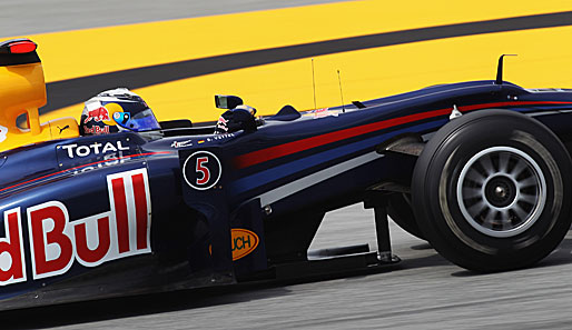 Vettel bekam in der Folge Probleme mit den Bremsen. Sein Team forderte ihn bereits auf, das Rennen zu beenden. Doch er kämpfte und wurde Dritter