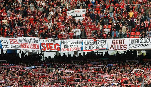 1. FC Nürnberg - 1. FC Köln 1:0: Die Club-Fans gaben die Devise vor: Alles, nur kein Abstieg!