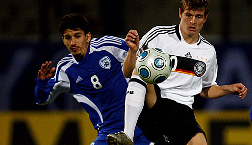 Der 1. FC Nürnberg verstärkt sich mit Youngster Almog Cohen (l.). Der Israeli kommt gratis von Maccabi Netanya und unterschrieb einen Vertrag bis 2013