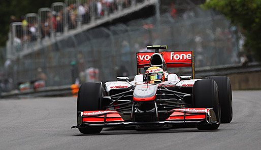 Das Kunststück, zum ersten Mal in dieser Saison beide Red Bull zu schlagen, gelang Lewis Hamilton. Der Lohn: Die Pole-Position
