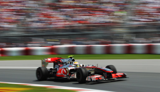 Von den abbauenden Reifen der Konkurrenz unbeeidruckt, raste Lewis Hamilton souverän seinem zweiten Saisonsieg entgegen