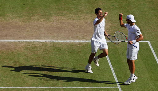 Philipp Petzschner und Jürgen Melzer schafften die Sensation. In drei Sätzen bügelten sie ihre Kontrahenten weg und gewannen das Doppel-Finale