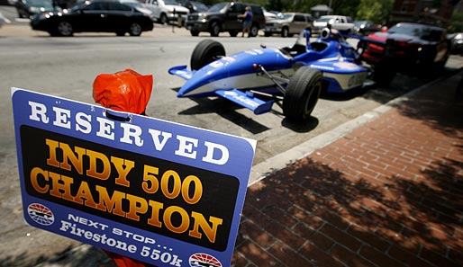 Einen exklusiven Parkplatz in Dallas hat sich Dario Franchitti mit dem Gewinn der Indy 500 verdient
