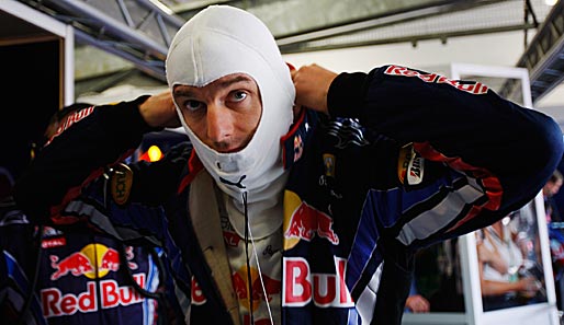 Überhaupt trat Red Bull wie erwartet stark auf: Vettels Teamkollege Mark Webber startet von Platz zwei ins Rennen. Im Teamduell glich der Deutsche zum 5:5 aus