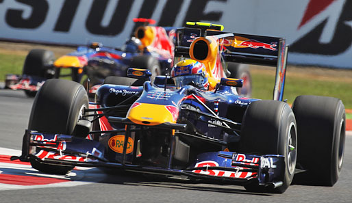 Red Bull war aber unantastbar. Wobei Mark Webber Sebastian Vettel einen Rückstand von mehr als sechs Zehnteln aufbrummte