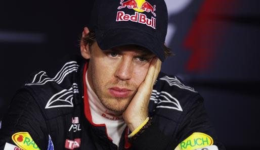 Ganz anders die Stimmung bei Sebastian Vettel. Er versteht nach seiner Bestrafung die Welt nicht mehr