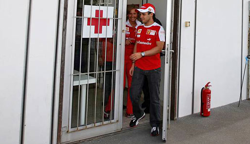 Felipe Massa hatte andere Gedanken im Kopf. Er dankte den Ärzten und Sanitätern, die ihn nach seinem schweren Unfall vor einem Jahr gerettet haben