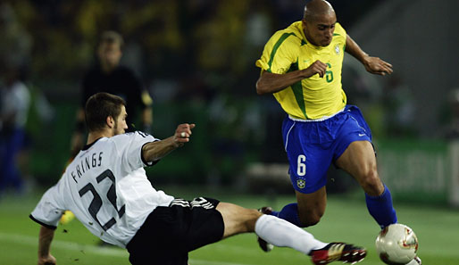 2002 läuft es für Roberto Carlos und Co. besser. Im Finale wartet die deutsche Mannschaft, die durch Siege gegen Paraguay, die USA und Südkorea ins Finale eingezogen ist