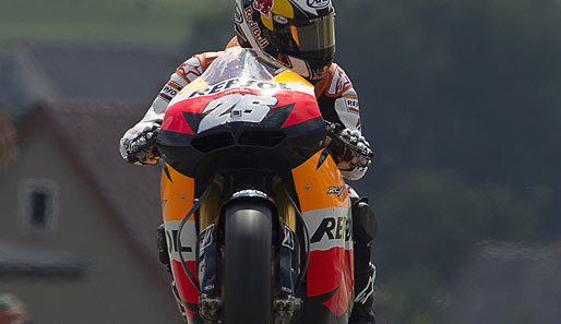 Sieger wurde Dani Pedrosa. Er triumphierte auf seiner Honda in der MotoGP Klasse und zelebrierte den Sieg standesgemäß mit einem Wheelie