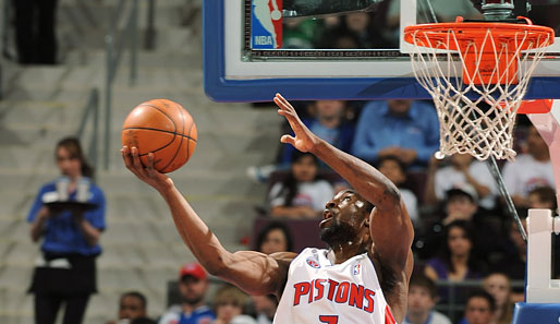 Amir Johnson bleibt ein Raptor. 2009 kam er von den Detroit Pistons nach Toronto und wird dort auch die kommenden fünf Jahre auflaufen. Wert des Vertrags: 34 Millionen Dollar