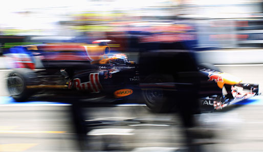 Schnell, schneller, Vettel. Hier sehen wir den Heppenheimer beim Hockenheim-Qualifying zurück in die Garage düsen