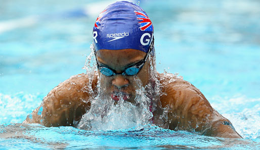 Trainieren für die anstehenden Becken-Wettbewerbe bei der Schwimm-EM in Budapest. Diese Brustschwimmerin hört auf den schönen Namen Achieng Ajulu-Bushell