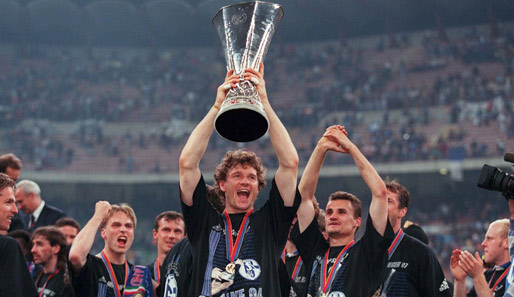 Der größten Erfolg: Ohne Zweifel der Sieg im UEFA-Cup 1997. Die Eurofighter um Marc Wilmots gewannen unter Trainer Huub Stevens sensationell in Mailand gegen Inter