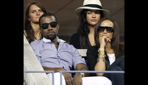 Rapper und Produzent Kanye West gehörte zu den prominenten Gästen, die sich am dritten Tag in Flushing Meadows blicken ließen
