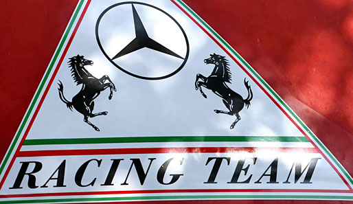 Revolution in Monza: Am Rande des Italien-GP fusionieren Ferrari und Mercedes zu einem Team. Zumindest auf einem Fan-Plakat