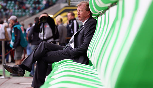 Auch wenn's nicht so aussieht: Steve McClaren freut sich über einen 2:1-Sieg seines VfL Wolfsburg