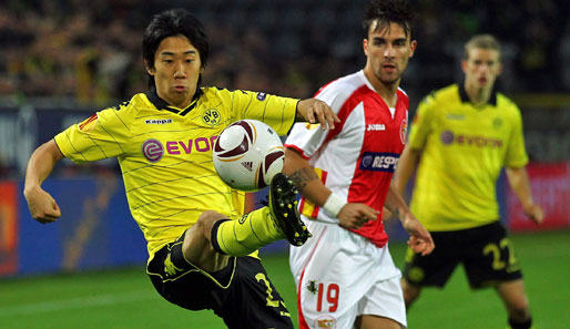 Borussia Dortmund - FC Sevilla 0:1: Nur 172 cm groß und trotzdem im Fokus - auch gegen den FC Sevilla stand Shinji Kagawa mehrfach im Rampenlicht