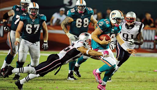 Miami Dolphins - New England Patriots 14:41: What a day for Patrick Chung! Der Verteidiger blockte zwei Field Goals und verwandelte eine Interception in einen Touchdown