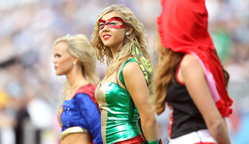 Tennessee Titans - Philadelphia Eagles 37:19: Superhelden übernehmen Nashville. Nicht nur die Cheerleader wirken überirdisch, auch Receiver Kenny Britt leistete Großes