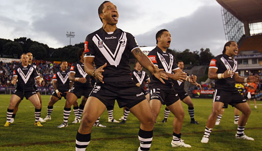 Immer wieder herrlich anzusehen: Die All Blacks mit Gesichtsakrobatik beim Haka, direkt vor ihrem Rugby-Match gegen Samoa