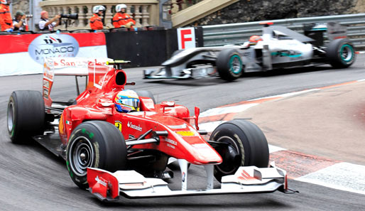 Monaco: Und wieder Schumi. Diesmal sorgt er mit seinem Manöver gegen Alonso für die Szene des Rennens. Er überholt trotz Safety-Car in der letzten Kurve