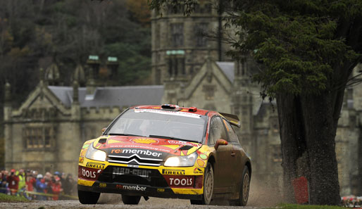 Petter Solberg und Chris Patterson bei der WRC Wales Rally im Citroën C4 vor malerischer, walisischer Kulisse