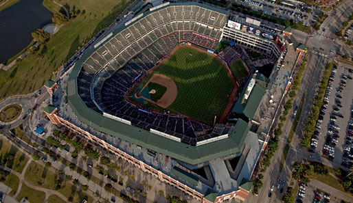 Eine Wahnsinns-Aussicht auf den Rangers Ballpark in Arlington vor dem fünften und entscheidenden Spiel der MLB-World-Series