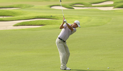 Wenn wir schon mal beim Golf sind. Martin Kaymer macht sich in Singapur schon mal für die Barclays Singapore Open warm