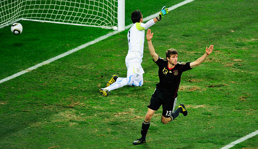 Im Spiel um Platz drei erzielt Müller gegen Uruguay seinen fünften Treffer - damit ist er Torschützenkönig der WM