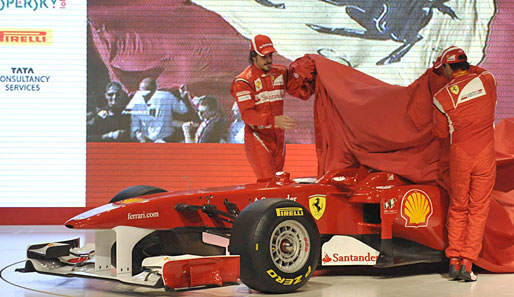 Schon am vergangenen Freitag enthüllten Fernando Alonso und Felipe Massa in Maranello den neuen Ferrari F150. Sie waren damit die Ersten