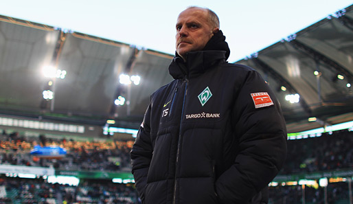 Platz sieben teilen sich mit 130.000 Euro pro Monat Werder-Bremen-Coach Thomas Schaaf (49) und...