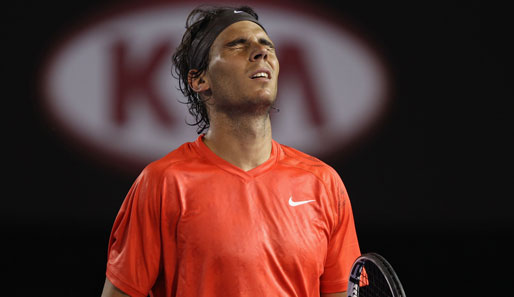 Die Nummer eins der Welt Rafael Nadal verletzte sich im ersten Satz am Oberschenkel. Der Spanier wirkte müde und angeschlagen