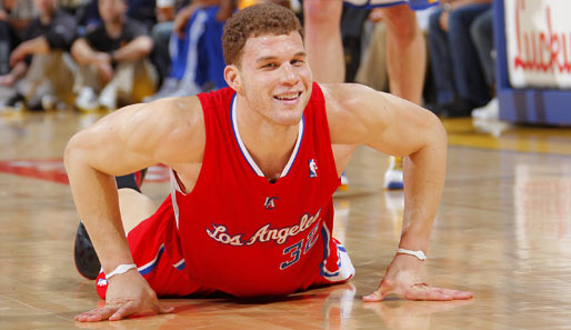 Einer der spektakulärsten Dunker der NBA mal nicht in der Luft stehend, sondern auf dem Boden liegend. Blake Griffin von den Los Angeles Clippers